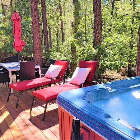 Four Seasons Getaway-Private Hot Spa With Pine Tree Views-Walk To Village And Pineknot Trailhead-Plus King Bed! Lac Big Bear Extérieur photo