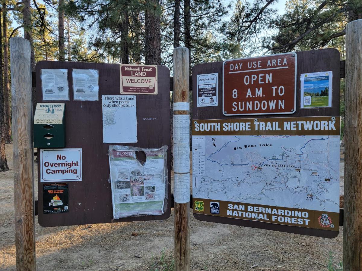 Four Seasons Getaway-Private Hot Spa With Pine Tree Views-Walk To Village And Pineknot Trailhead-Plus King Bed! Lac Big Bear